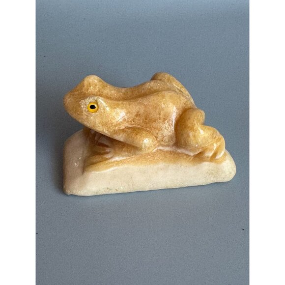 Carved Calcite Frog Figurine 3" Long Handcrafted Natural Stone Sculpture Yellow - Picture 4 of 6